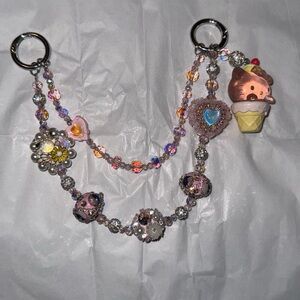 NWOT-Colorful Bling Beaded Hello Kitty Charm